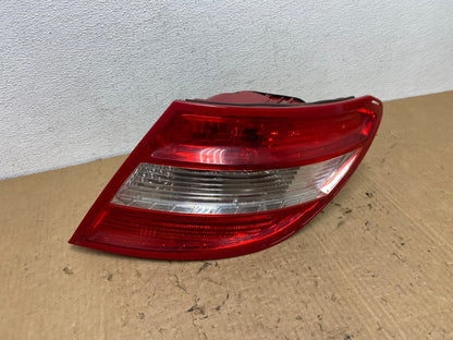 2008 2009 2010 2011 Mercedes C-Class Right Passenger Tail Light AC8296 LK2