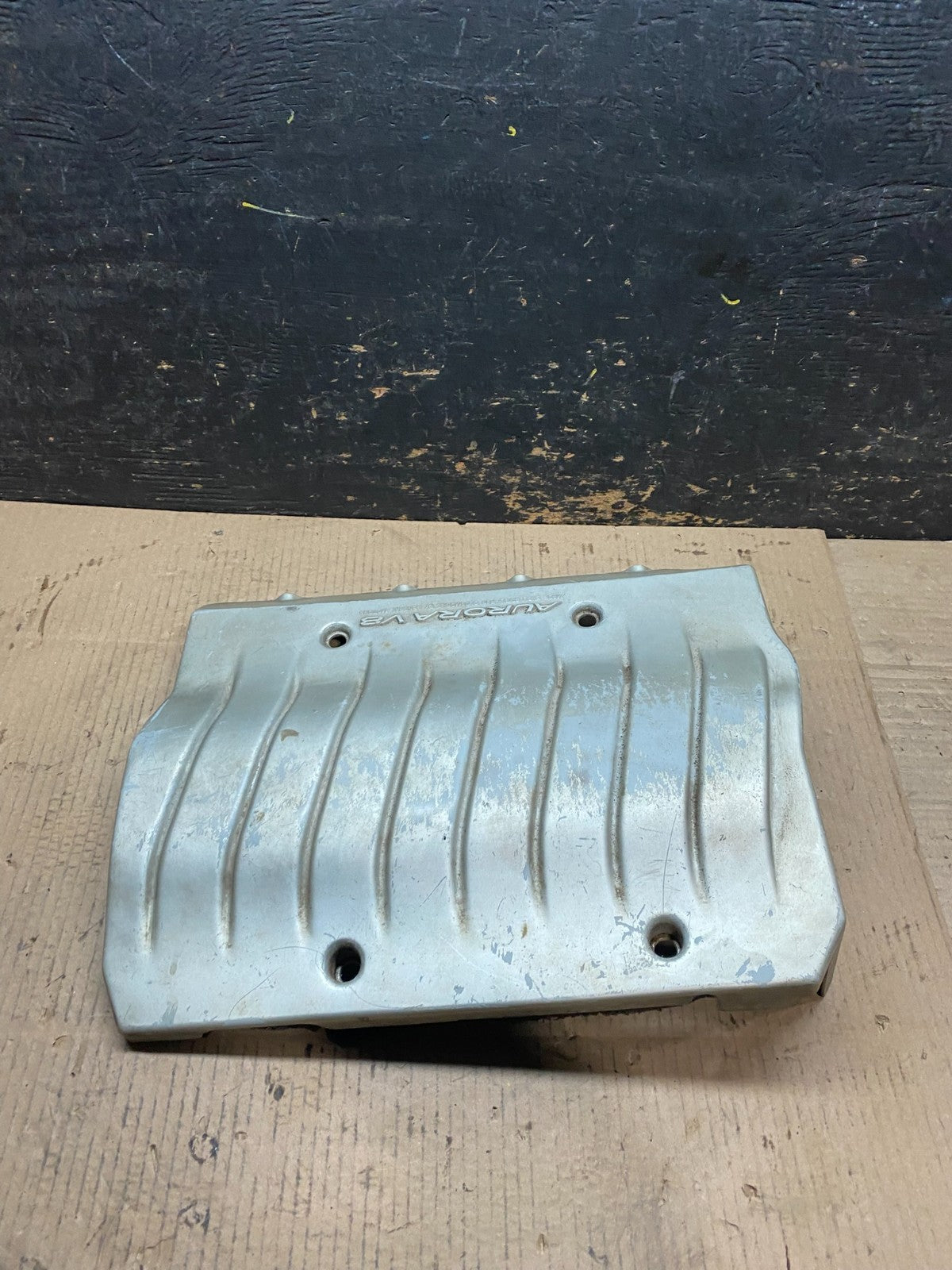 1998 to 2002 Oldsmobile Intrigue Aurora Engine Cover 3.5L W5603 DG1