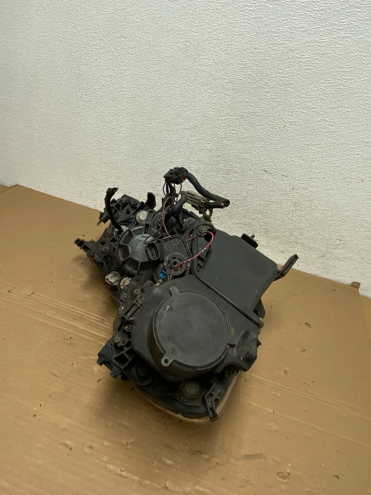 2006 to 2010 Infiniti M35 Left Driver Side Hid Xenon Headlight AD4258 DW10