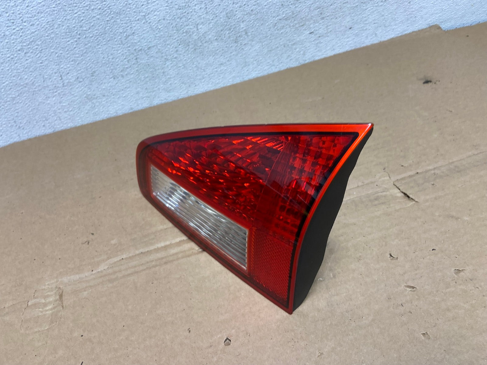 2008 to 2014 Subaru Tribeca Right Passenger RH Tail Light Inner AD3806 LK1