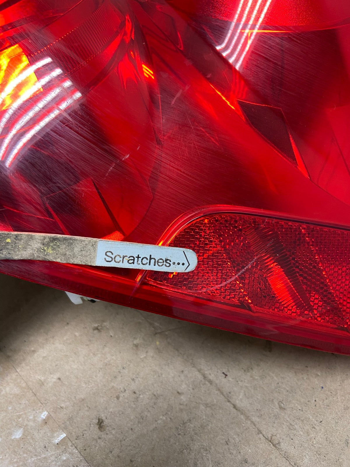 2010 to 2015 Chevrolet Equinox Right Passenger Rh Side Tail Light AE6827 LK3
