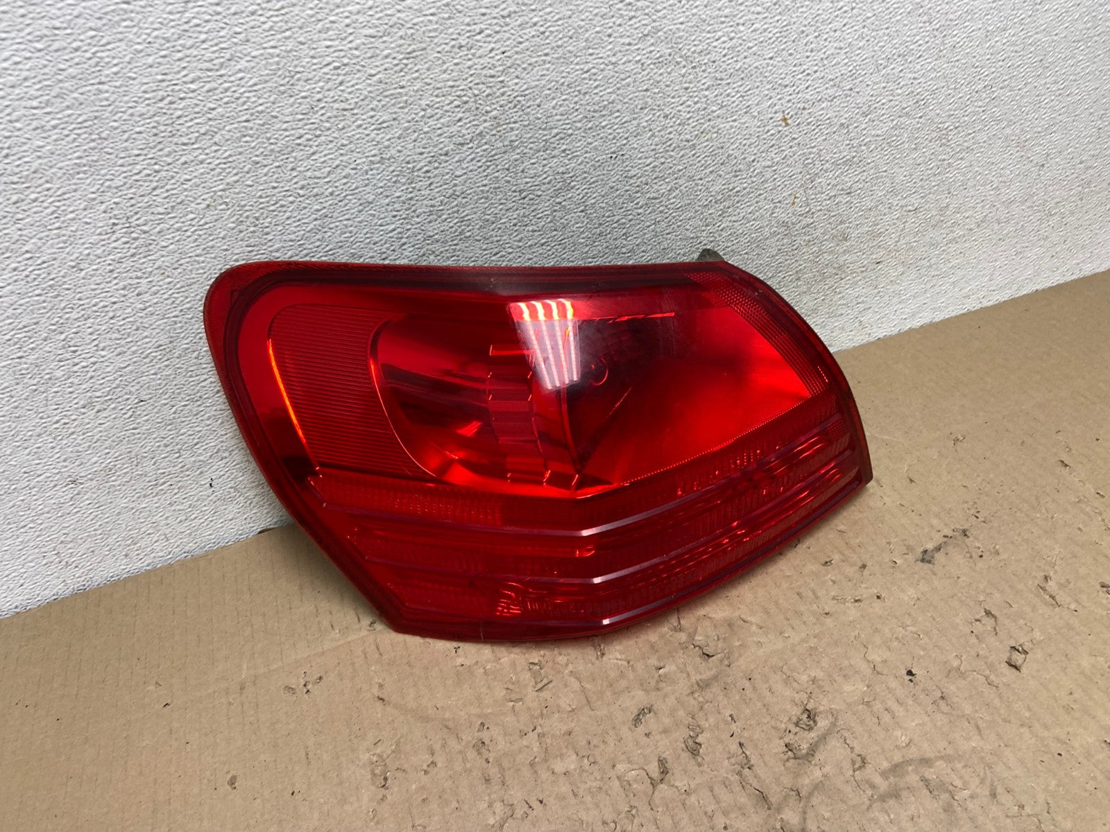 2008 to 2015 Nissan Rogue Left Driver Lh Side Tail Light AG6562 LK2