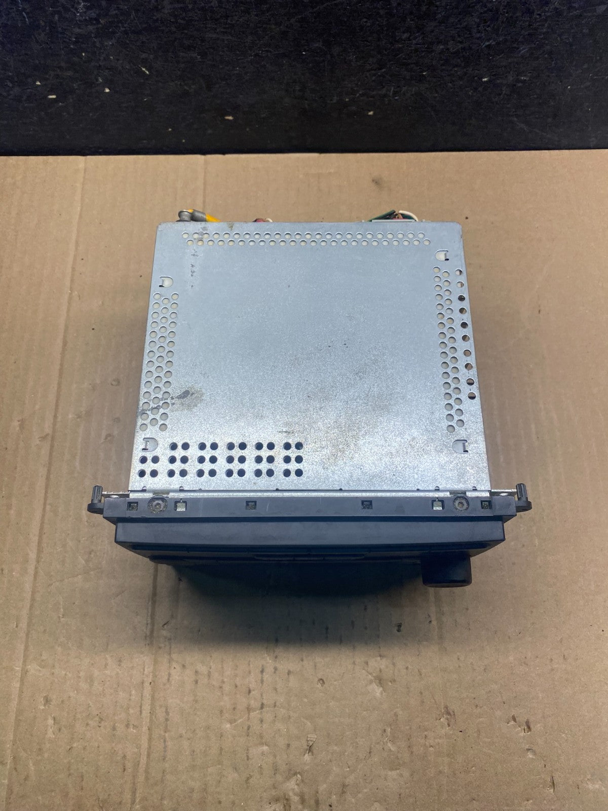 2004 to 2008 Ford F150 Mustang Radio Stereo Audio AM/FM AG3761 DG4