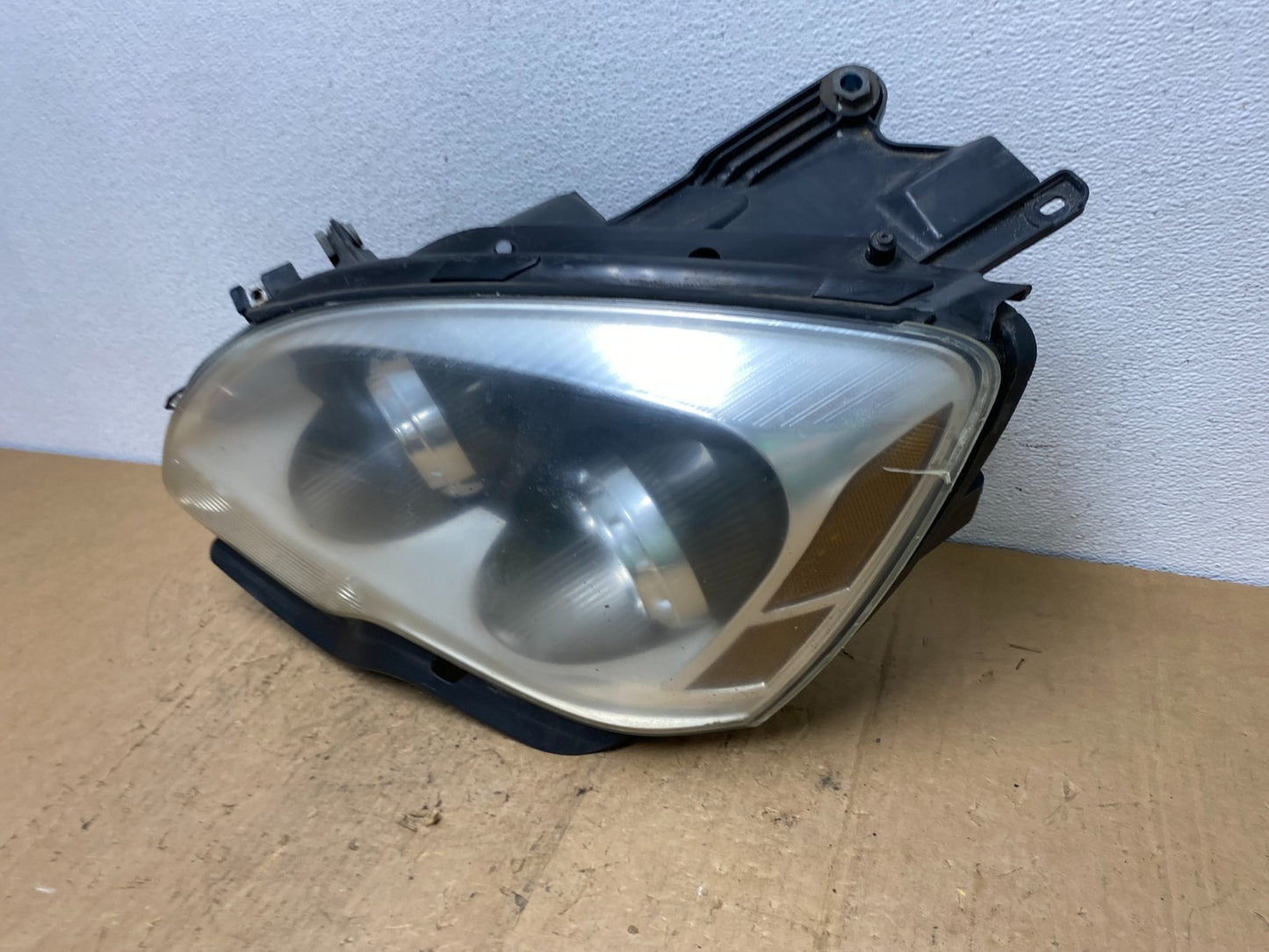 2007-2012 Gmc Acadia Xenon HID Headlight Left Driver LH Side AD0570 DW1