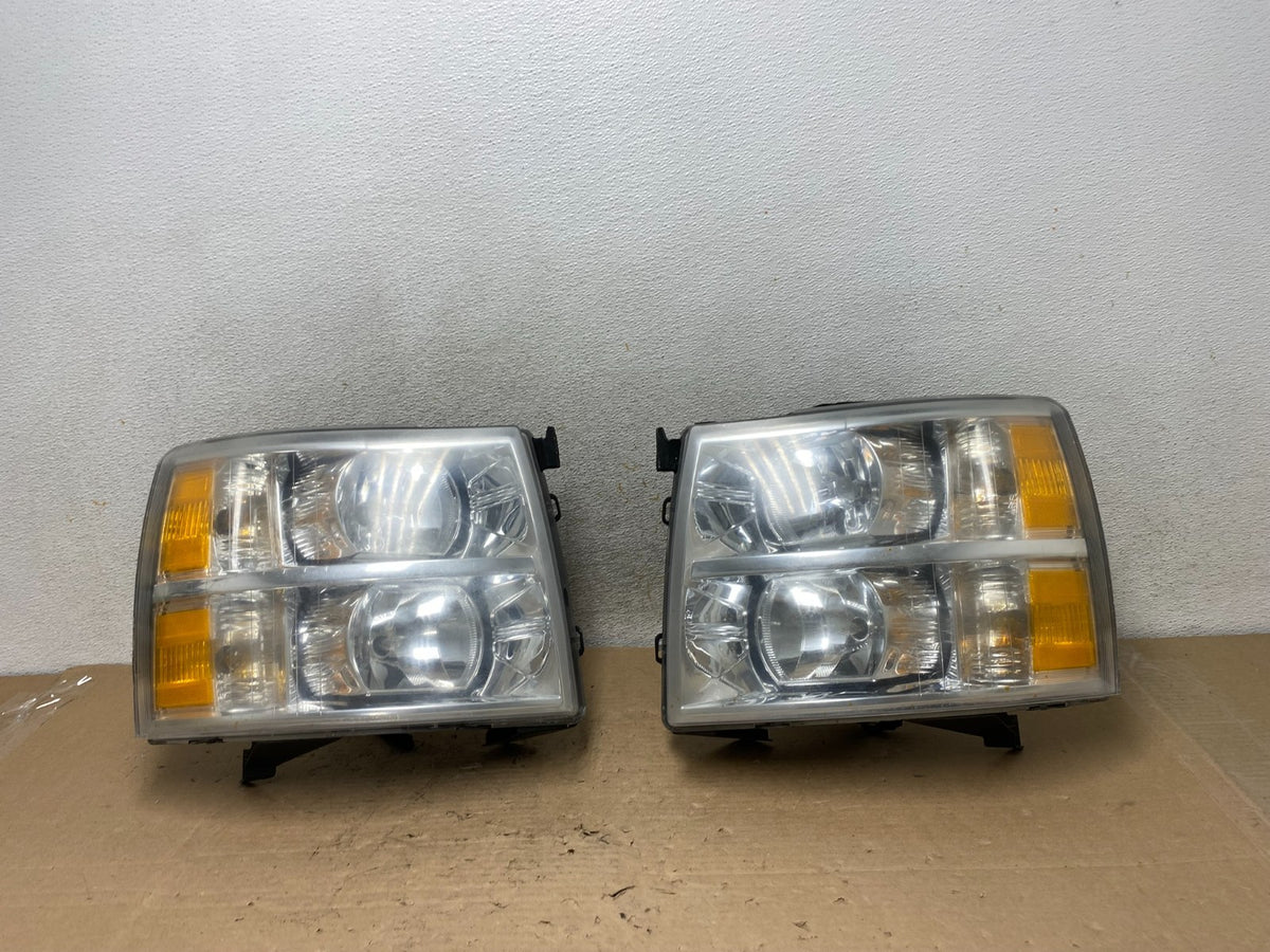 2007 to 2014 Chevrolet Silverado Left+Right Side Headlights AI1000 DW0