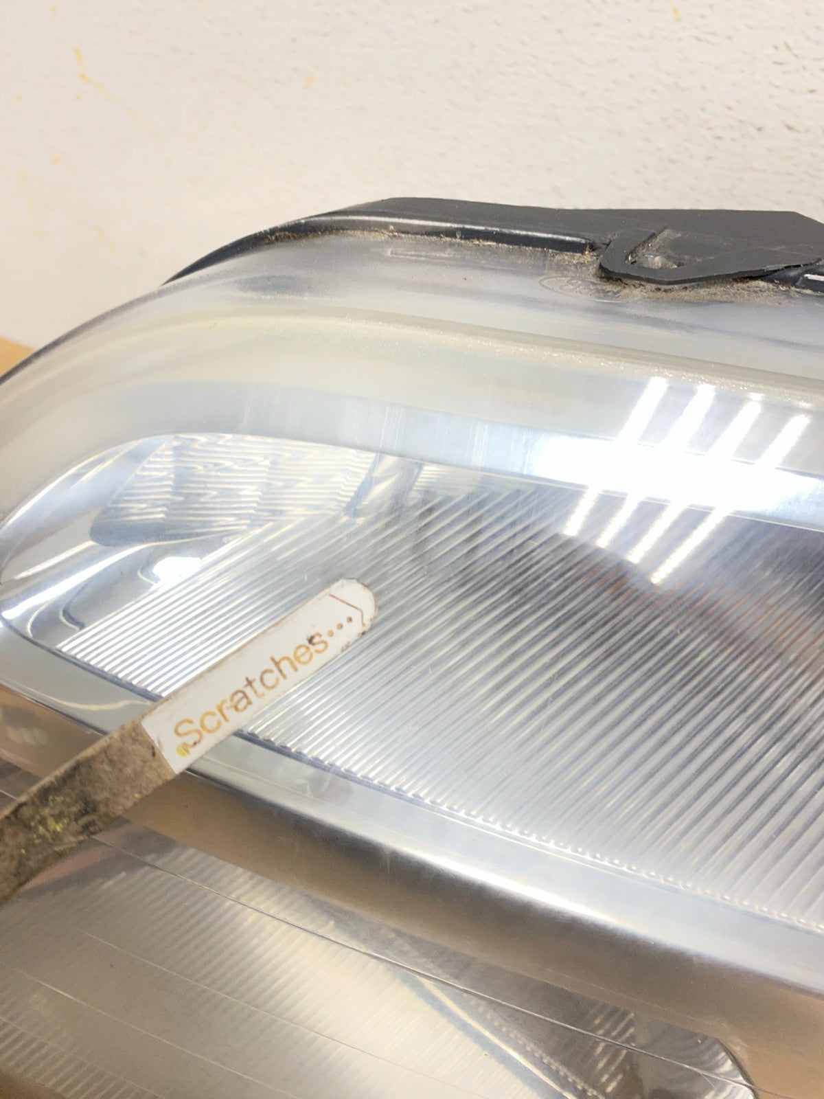 2010 to 2013 Ford Transit Connect Left Driver Side Headlight AI5777 DW3