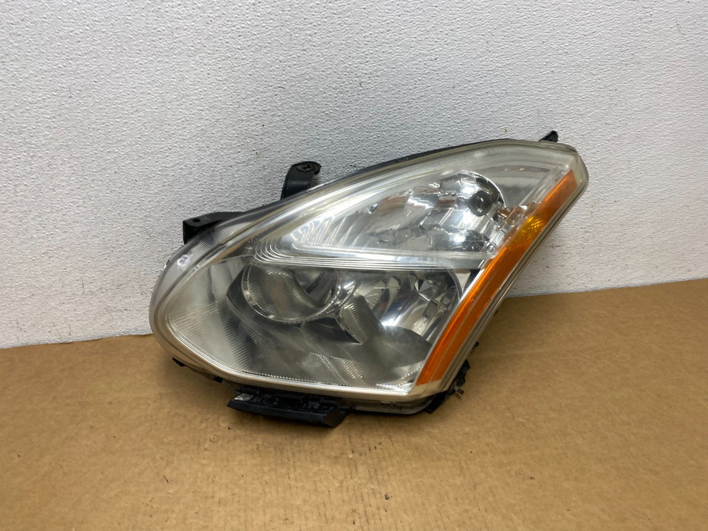 2008 to 2013 Nissan Rogue HID Xenon Headlight Left Driver Lh Side AD4544 DW0