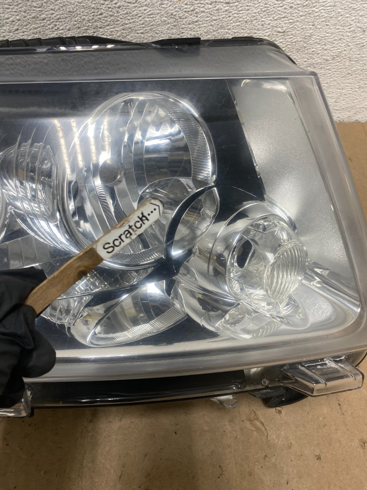 2011-2013 Jeep Grand Cherokee Right Passenger Halogen Headlight AG4769 DW3