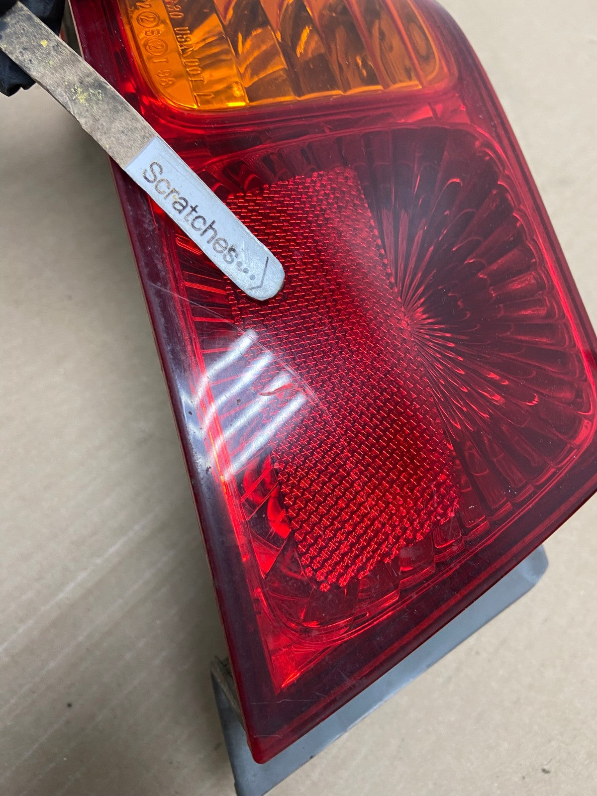 2000 to 2001 Toyota Camry Tail Light Left Driver Lh Side AE9410 LK3
