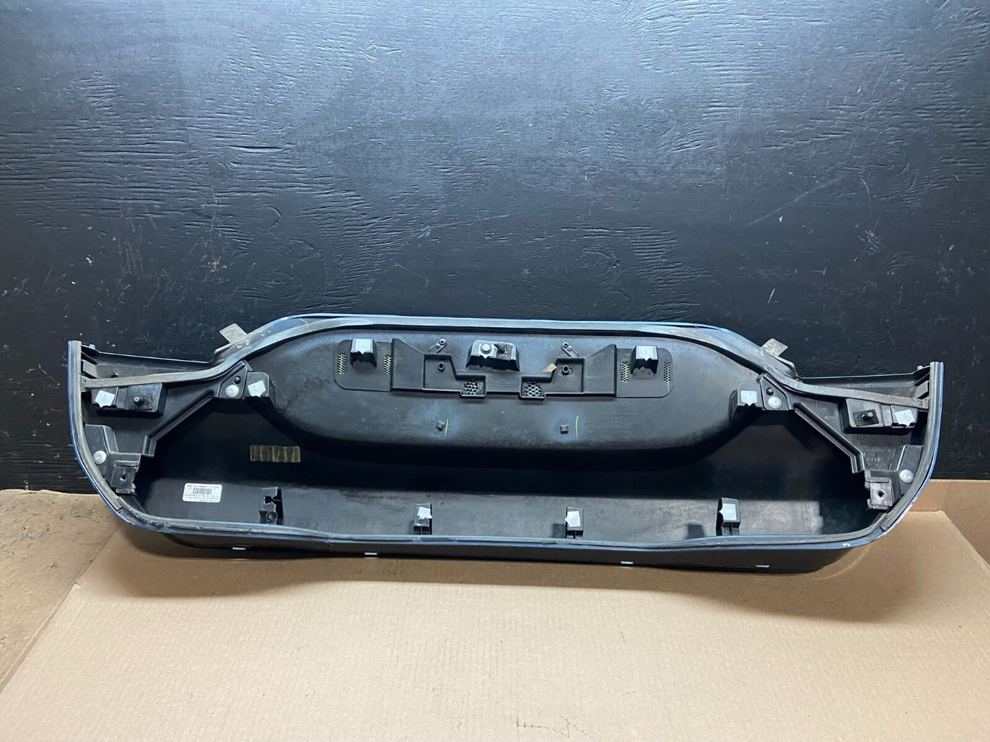 2013 to 2016 Ford Fusion Trunk Tail Gate Panel Molding License Trim OEM E8427 DG6