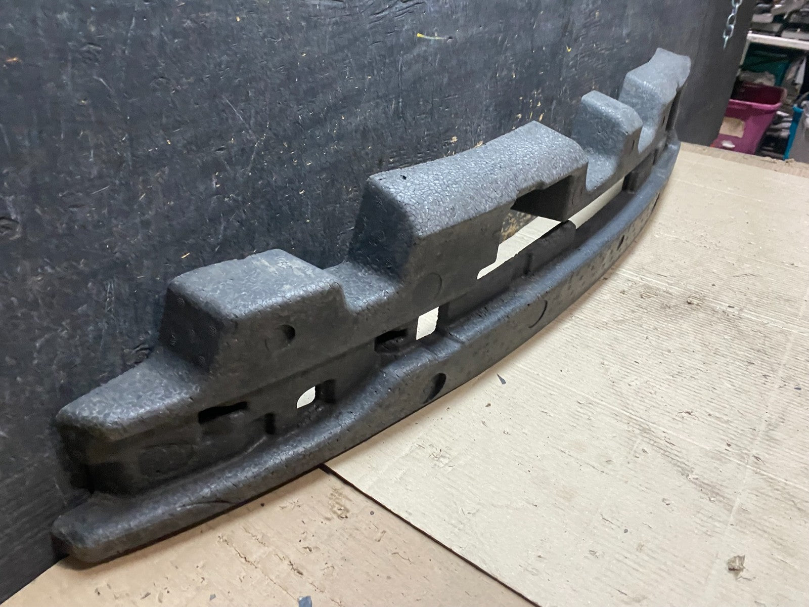 2014 2015 2016 KIA Cadenza Rear Bumper impact Absorber OEM X2898 DG2