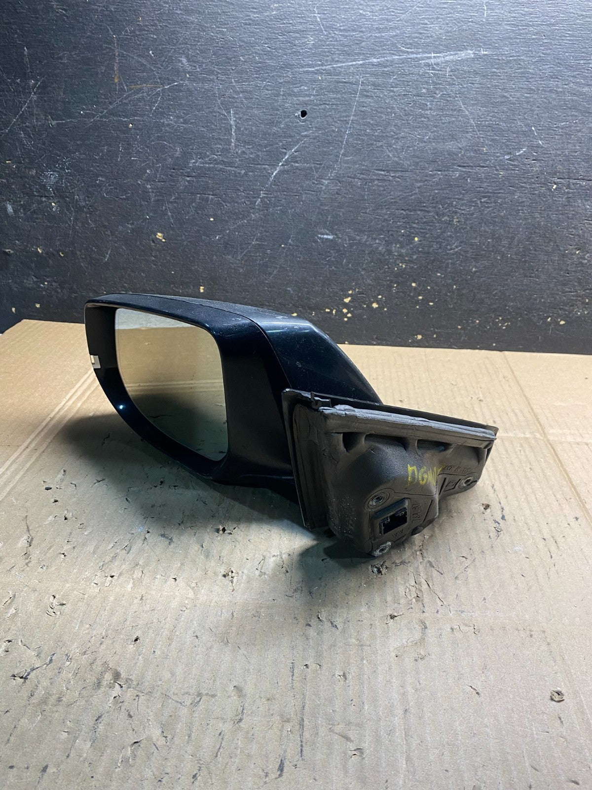 2013 to 2019 Cadillac XTS Left Driver LH View Door Mirror AB0750 MS10