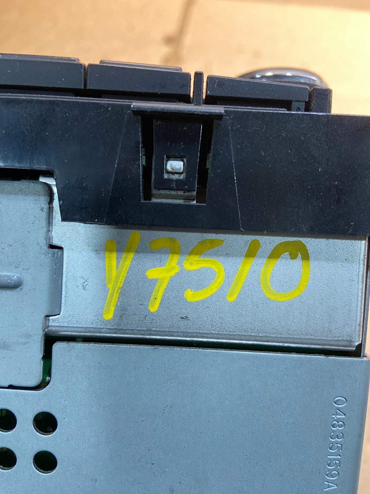 2005 2008 Jeep Dodge Chrysler Screen Display CD Player Satellite Radio y7510 DG7