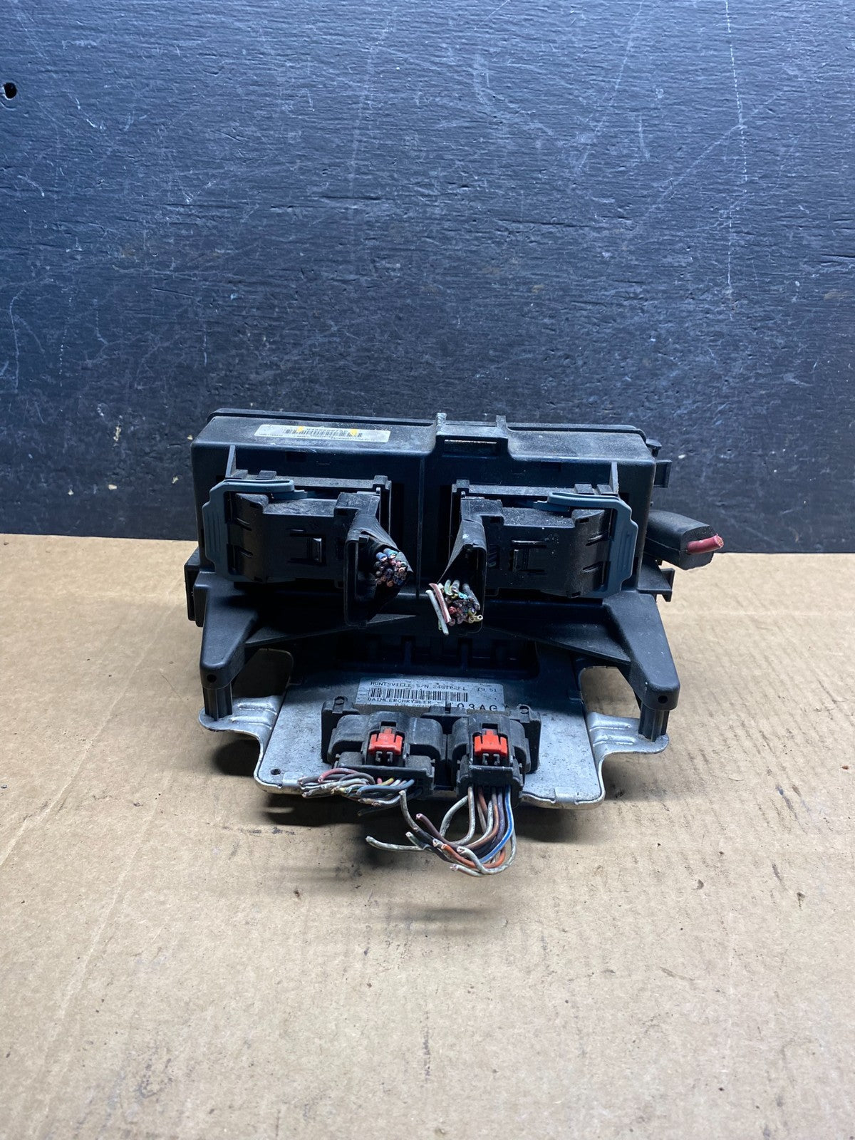 2007 2009 Dodge Durango Fusebox Fuse Box Body BCM Module 04692097AC ah3135 DG1