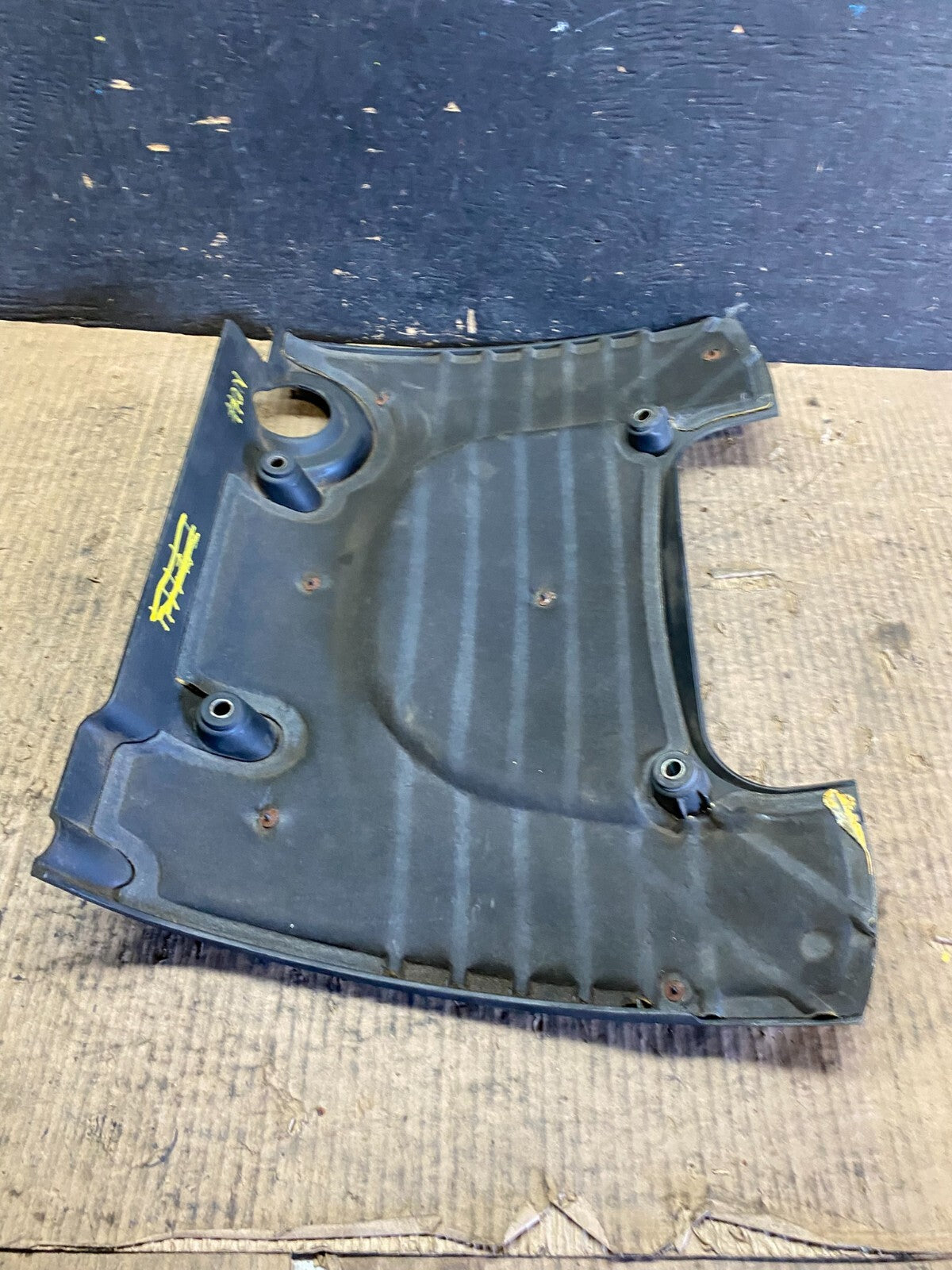 2002 to 2005 Hyundai Sonata 2.4L Engine Trim Cover N2124 PS7