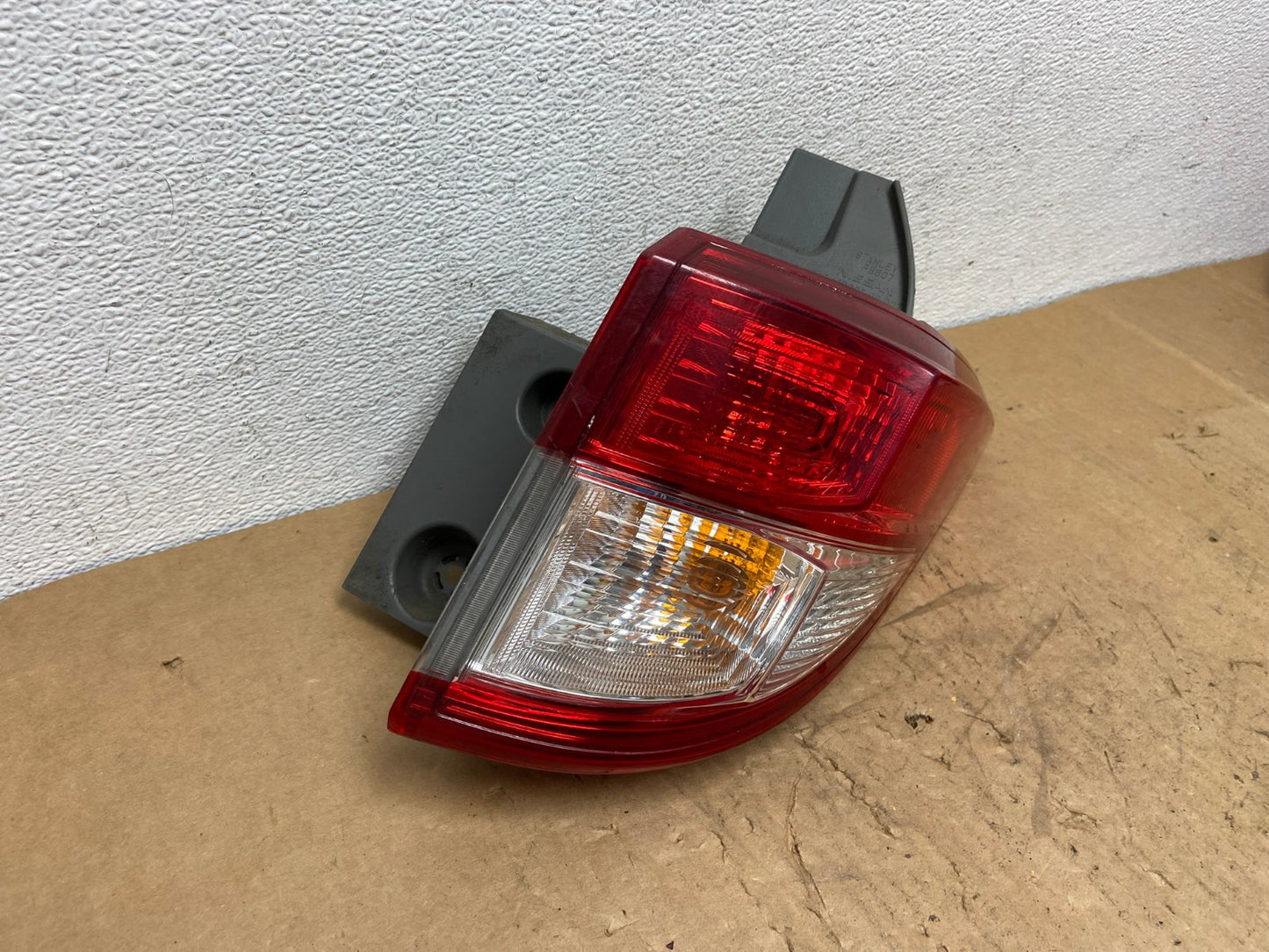 2011 to 2017 Nissan Quest Right Passenger RH Side Tail Light AD1377 LK2
