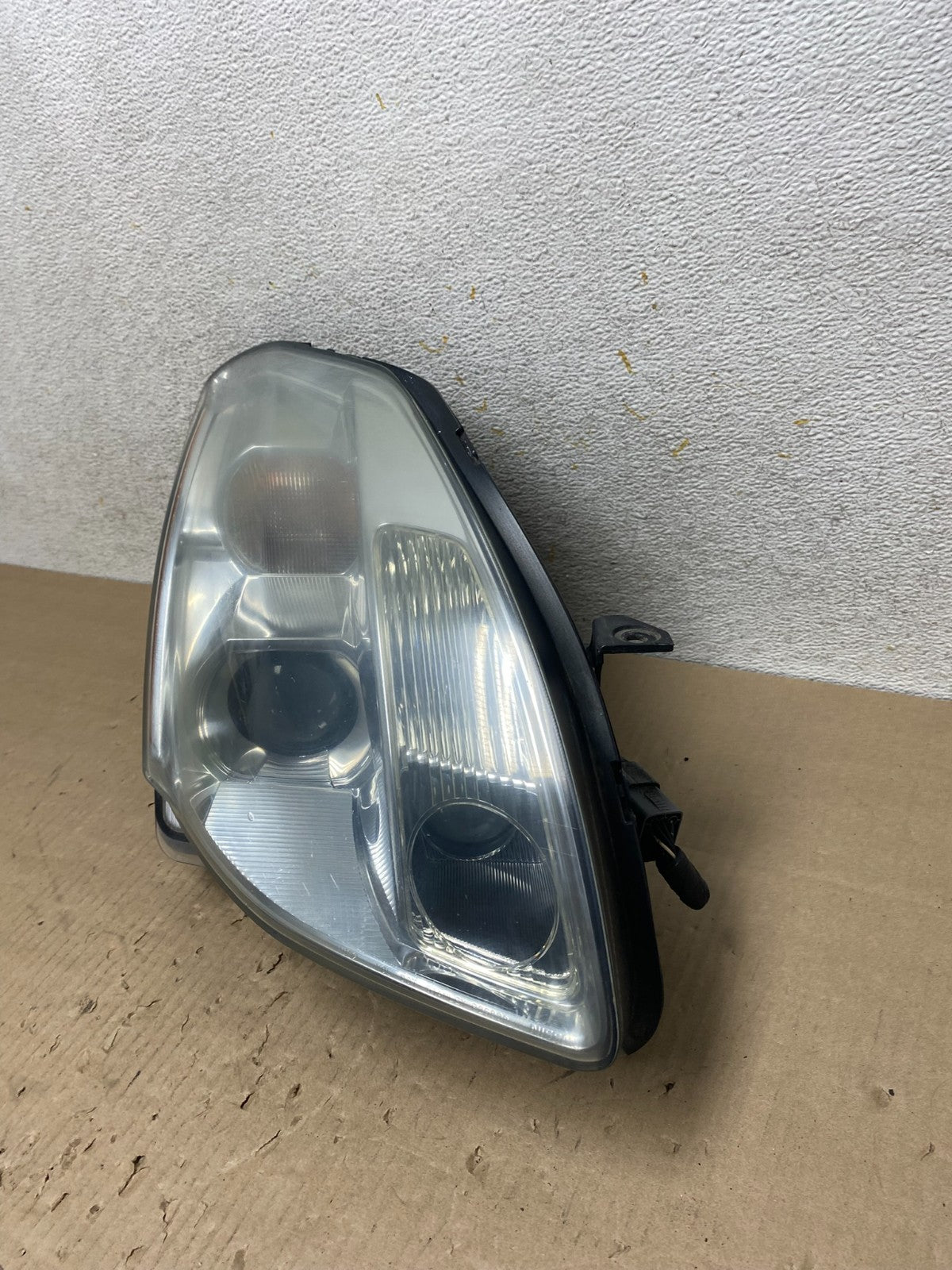 2004 2005 2006 Nissan Maxima Right Passenger Side Headlight Halogen AI2266 DW1