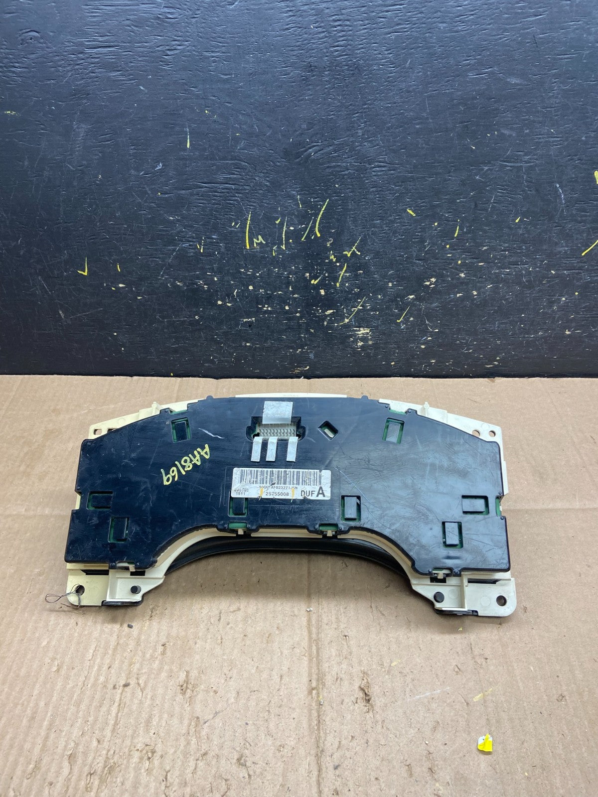 2003 to 2007 Chevrolet Express Speedometer Cluster Gauge 25755008 AA8169 DG4