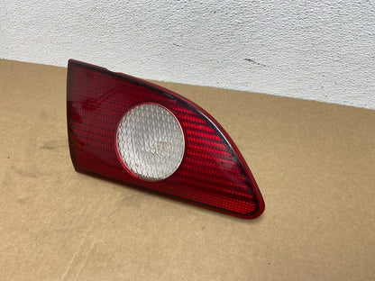 2001 2002 Toyota Corolla Left Driver LH Side Inner Tail light OEM AB9939 DW1