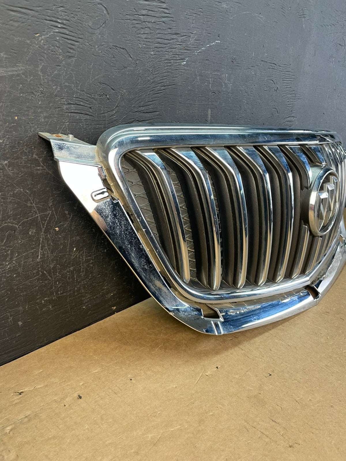2013 to 2016 Buick Encore Front Upper Grill Grille AD5514 DG2