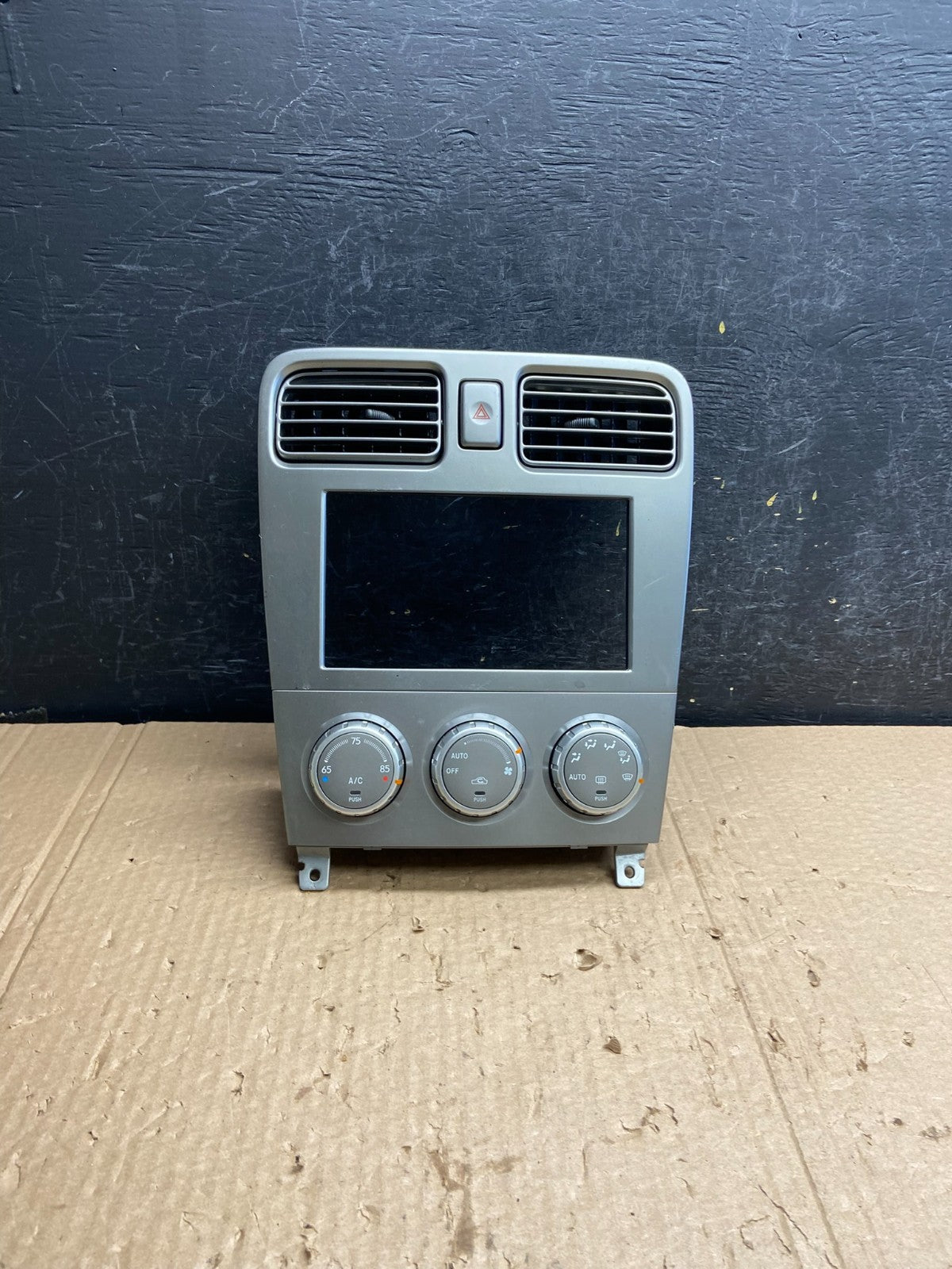 2003-2008 Subaru Forester Heater Climate Temp Control Radio Bezel AF6412 DG0