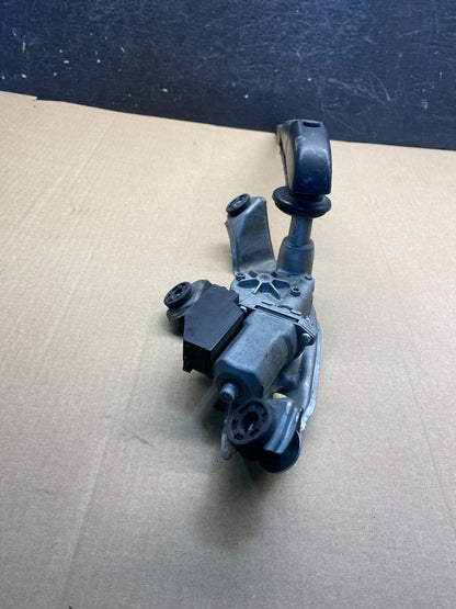 2012 to 2017 Toyota Prius V Rear Wiper Windshield Motor ah4669 DG4