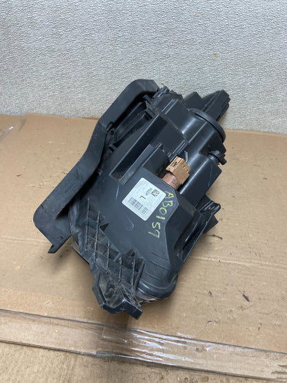 2013 to 2019 Ford Taurus Left Driver LH Side Headlight Halogen OEM AB0159 DW8