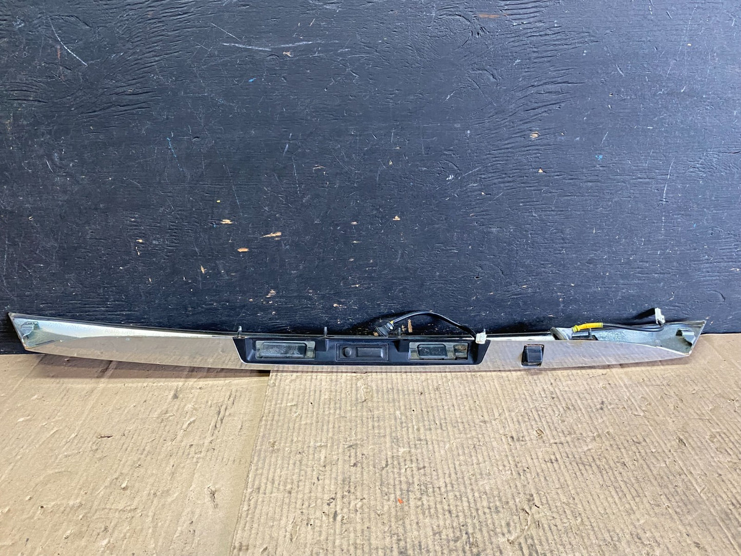 2011 to 2014 Nissan Quest Rear View Camera Molding N3361 DG6