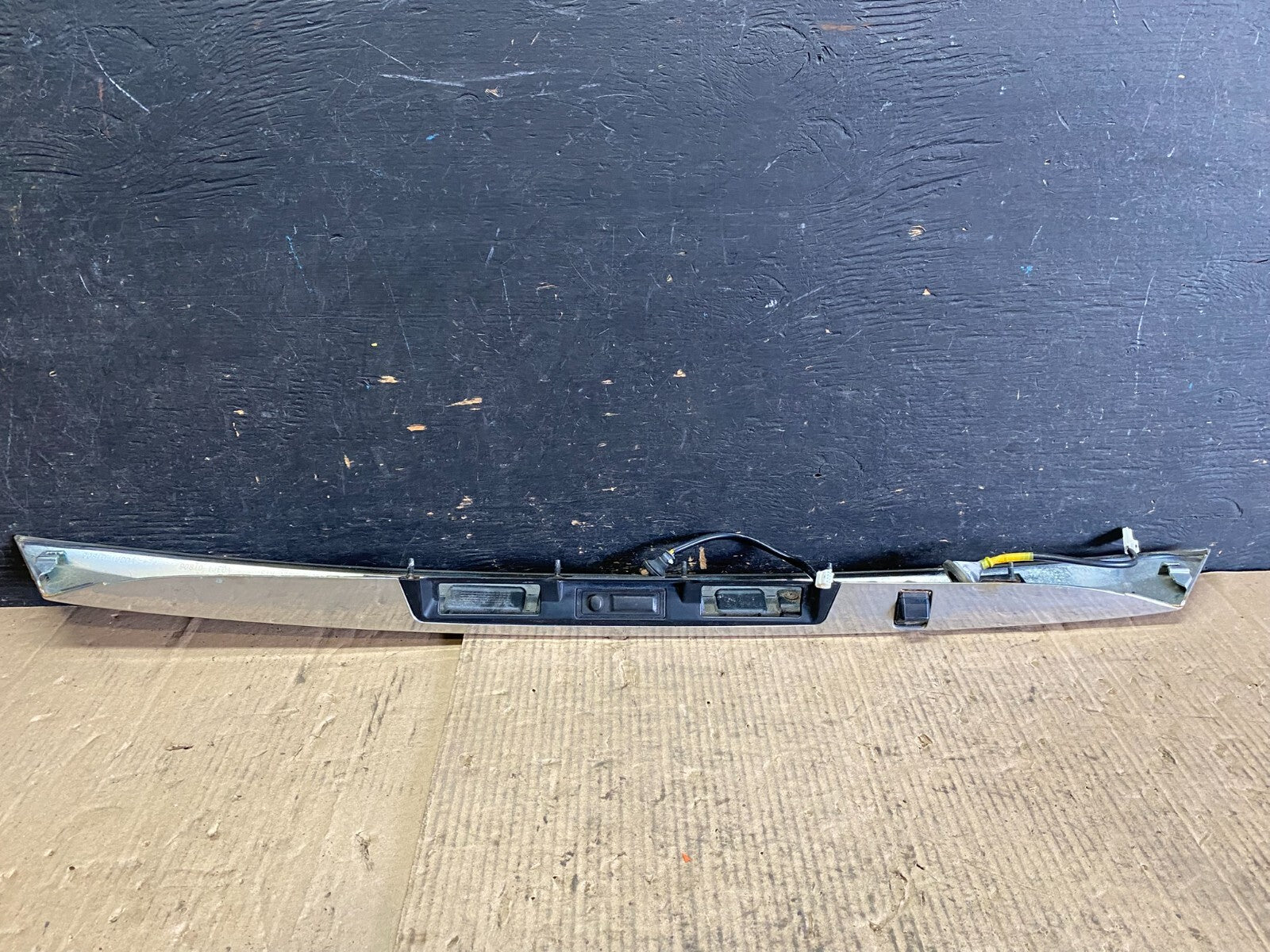 2011 to 2014 Nissan Quest Rear View Camera Molding N3361 DG6