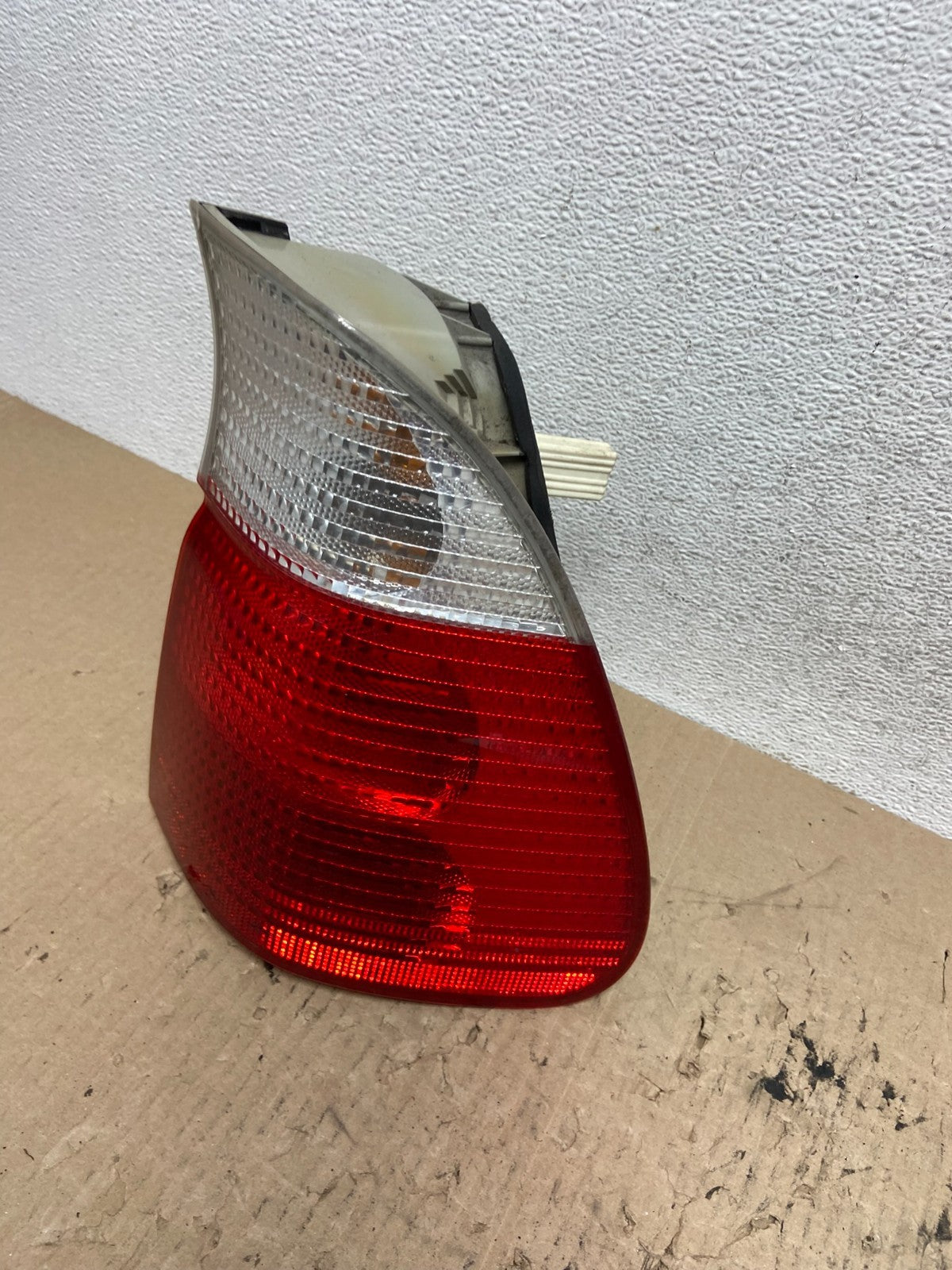 2000-2003 BMW E53 X5 Right Passenger Rh Side Tail Light AF6079 DW1