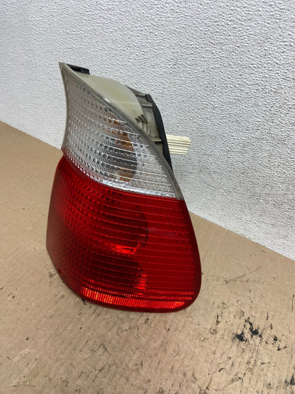 2000-2003 BMW E53 X5 Right Passenger Rh Side Tail Light AF6079 DW1