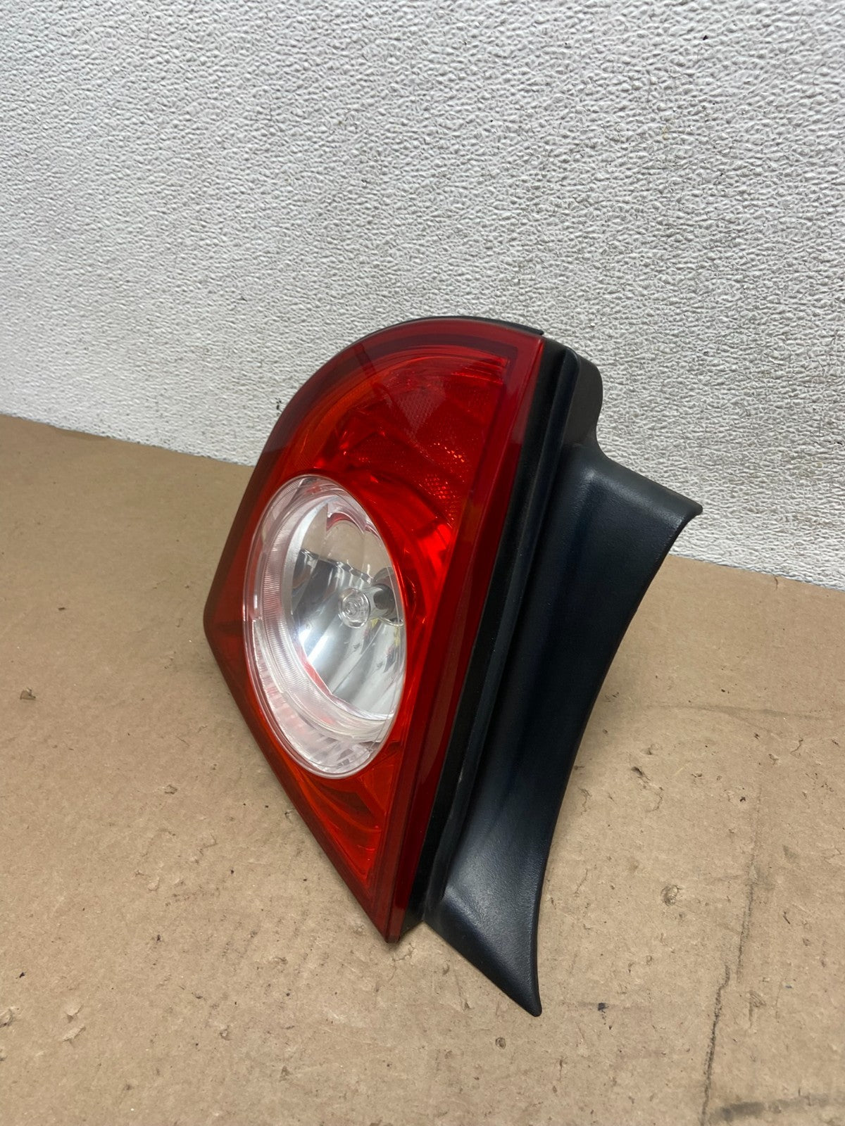 2008 - 2012 Chevrolet Malibu Left Driver Side Tail Light AG5528 LK1
