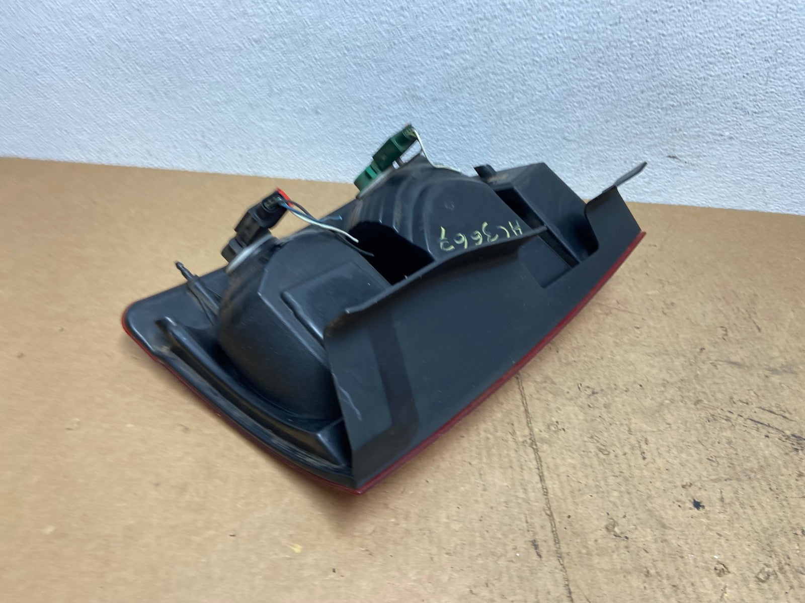 2008-2010 Chrysler Town and Country Left Driver Tail Light Oem AC3667 LK4