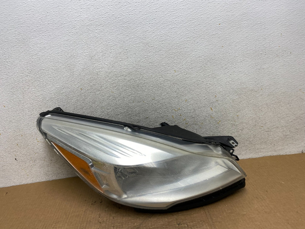 2013 - 2016 Ford Escape Headlight Right Passenger RH Side Halogen AI5463 DW0