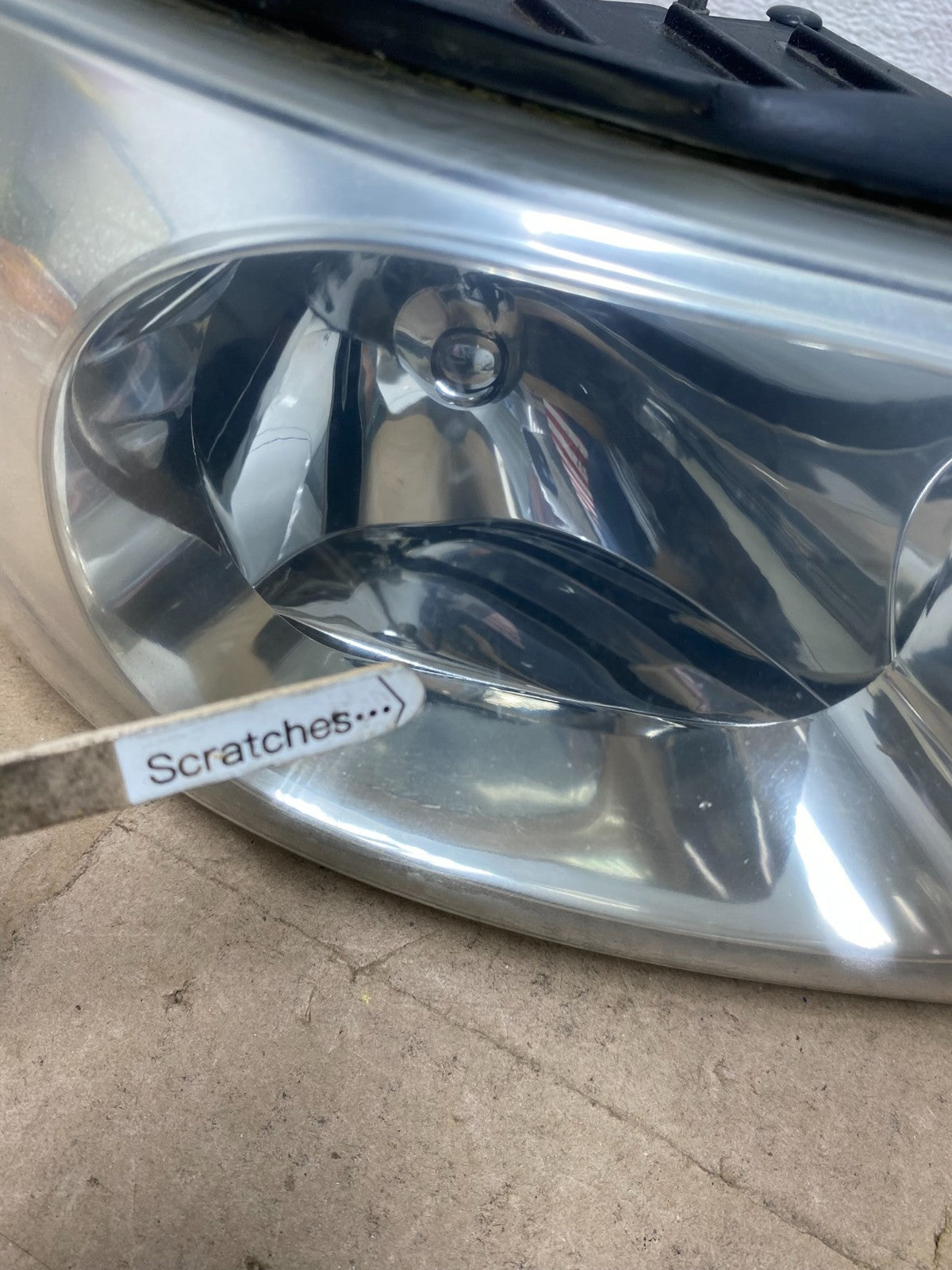 2000 to 2005 Buick Lesabre Headlight Right Passenger Side Halogen AE6870 DW3
