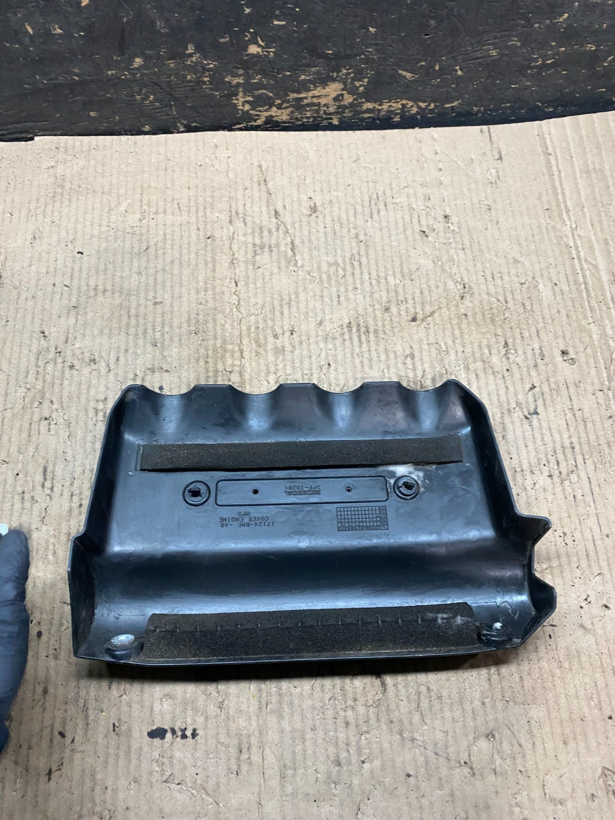 2007 to 2008 Honda Fit Engine Cover Trim Bezel 17124-rme-a0 V4003 DG4