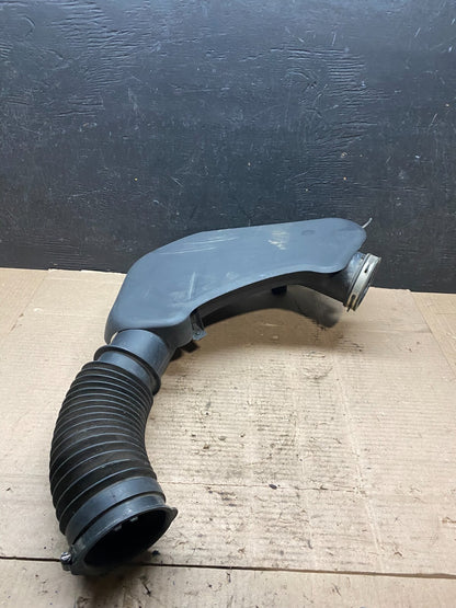 2011 to 2018 Chrysler 300 3.6L Air Intake Duct Tube Cleaner OEM G81600
