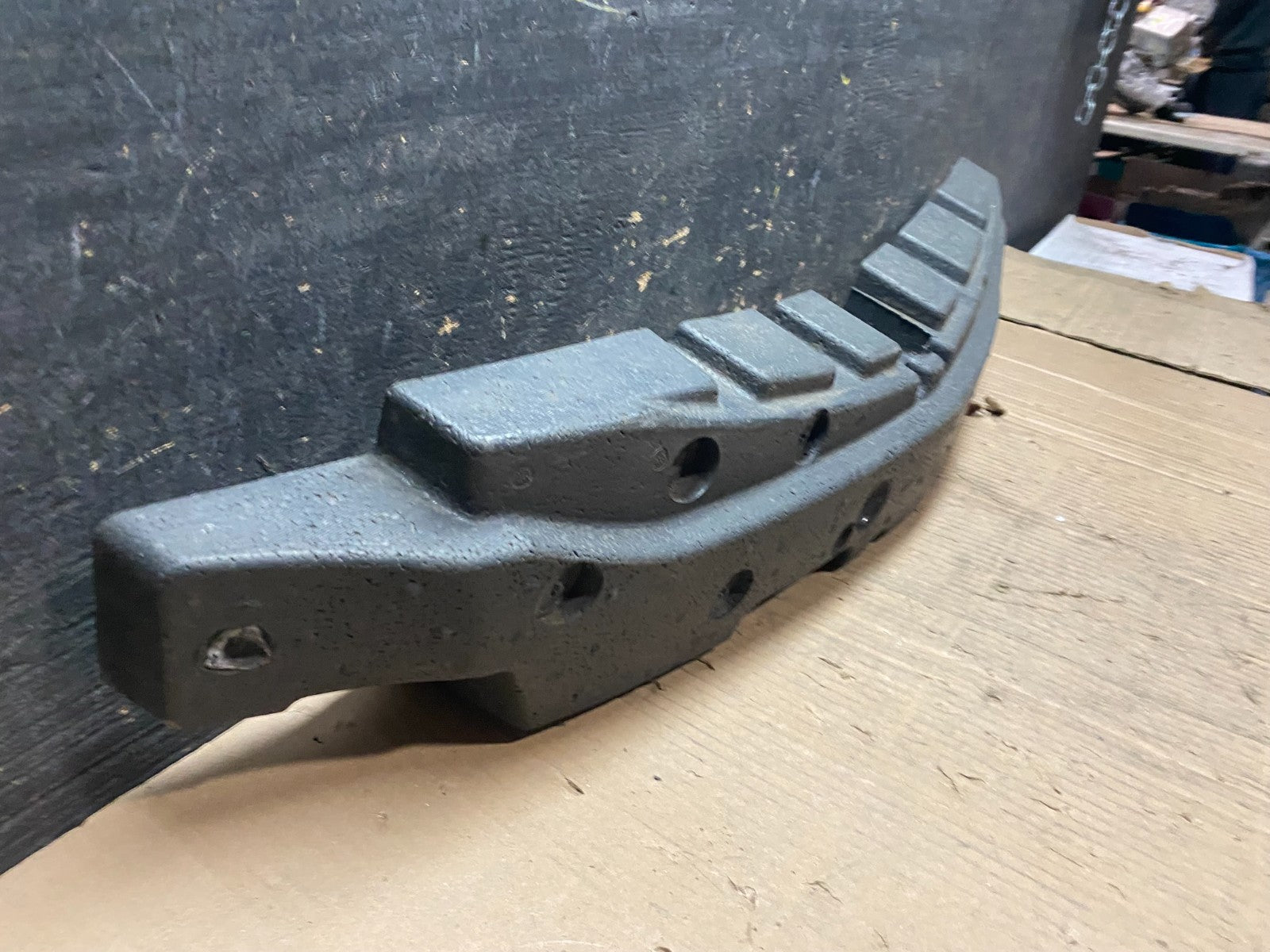 2011 to 2017 Buick Regal Front Center Bumper Absorber 13243353 W4895 DG2