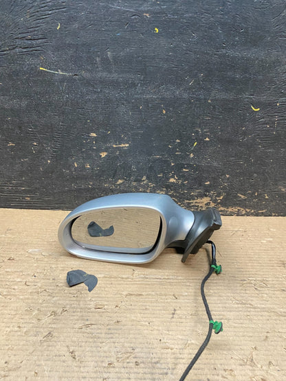 2006-2010 Volkswagen Passat Left Driver Turn Sgn View Door Mirror OEM V9267 DG7