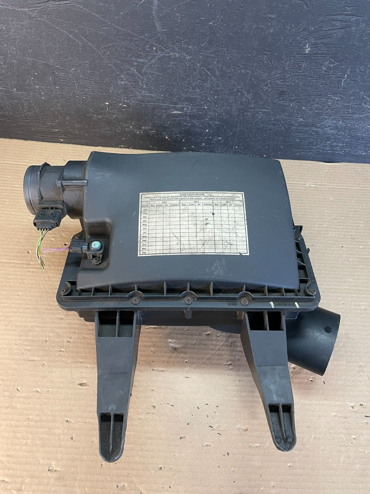 2010 to 2018 Mercedes-Benz Sprinter 2500 3.0L Air Cleaner Box AF3383 DW0