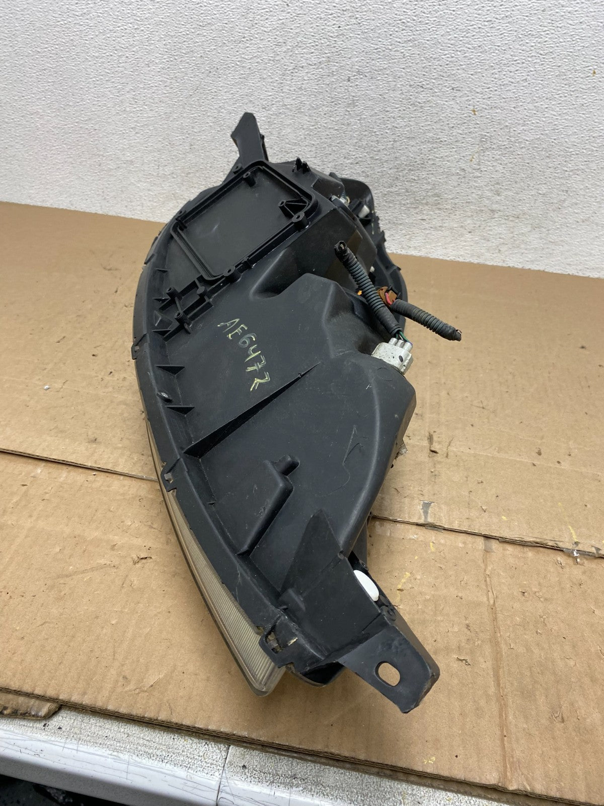 2006 to 2010 Toyota Sienna Left Driver Lh Side Headlight Halogen AE6472 DW10