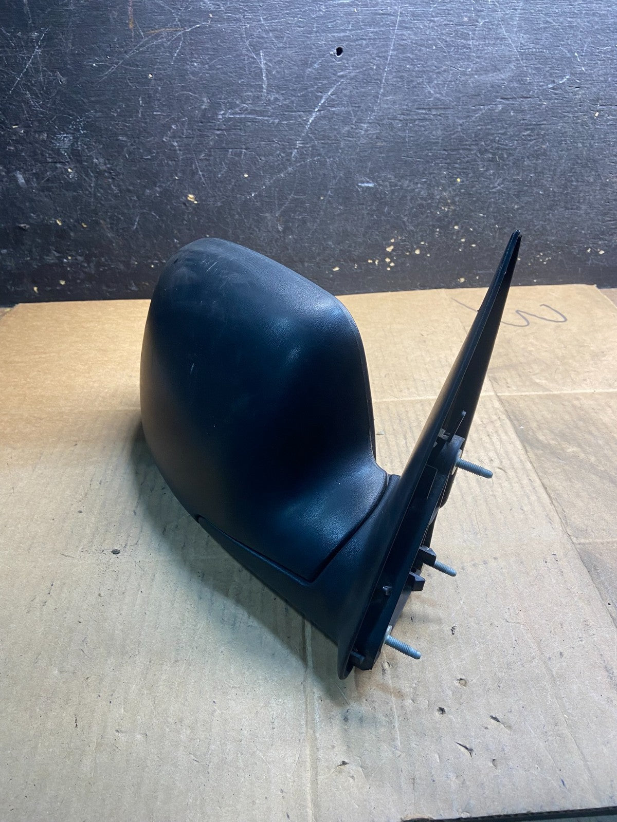 1999 - 2006 Chevrolet Silverado Suburban Right Door Mirror OEM Y3839 MS2