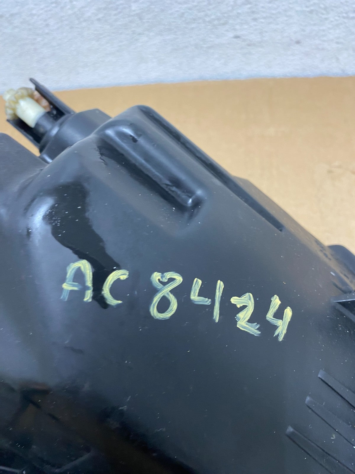 2011 to 2015 Chevrolet Cruze Halogen Left Driver LH Side Headlight AC8424 DW8