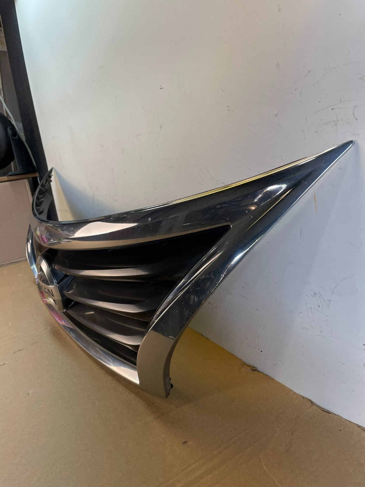 2013 to 2015 Nissan Altima Front Upper Grill Grille Sedan AG7582 DG1