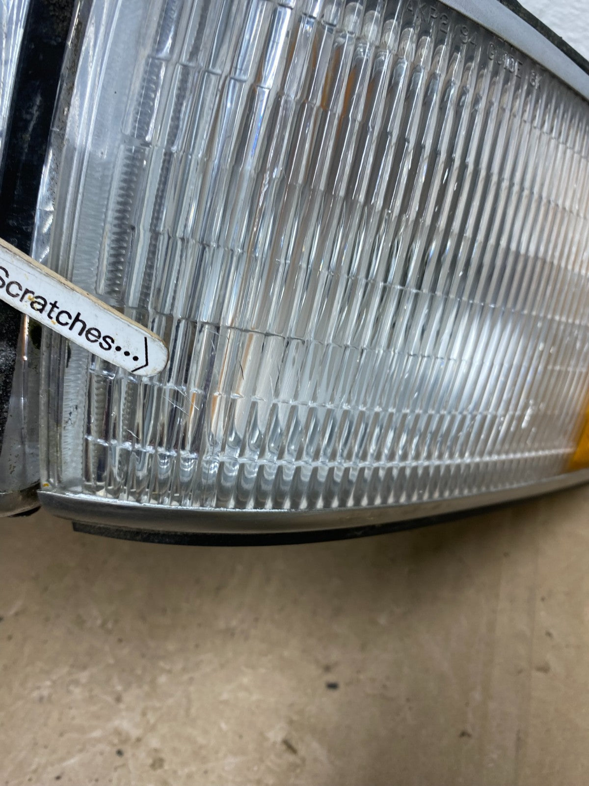 1994 1995 1996 Cadillac Deville Left Driver LH Headlight + Turn Signal AC5871 DW3
