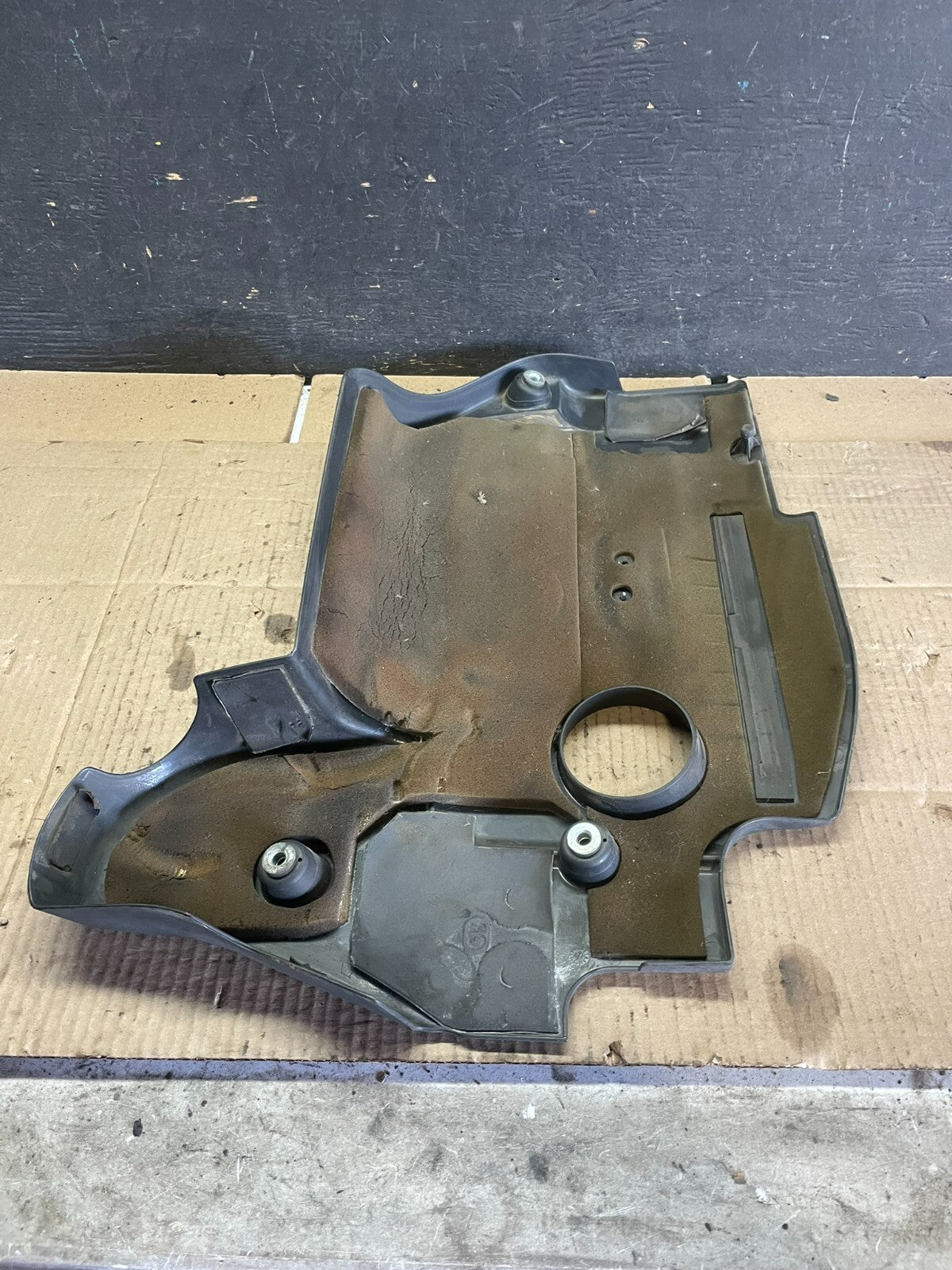 2007 to 2013 Nissan Altima 2.5 L Engine Cover M2732 DG7