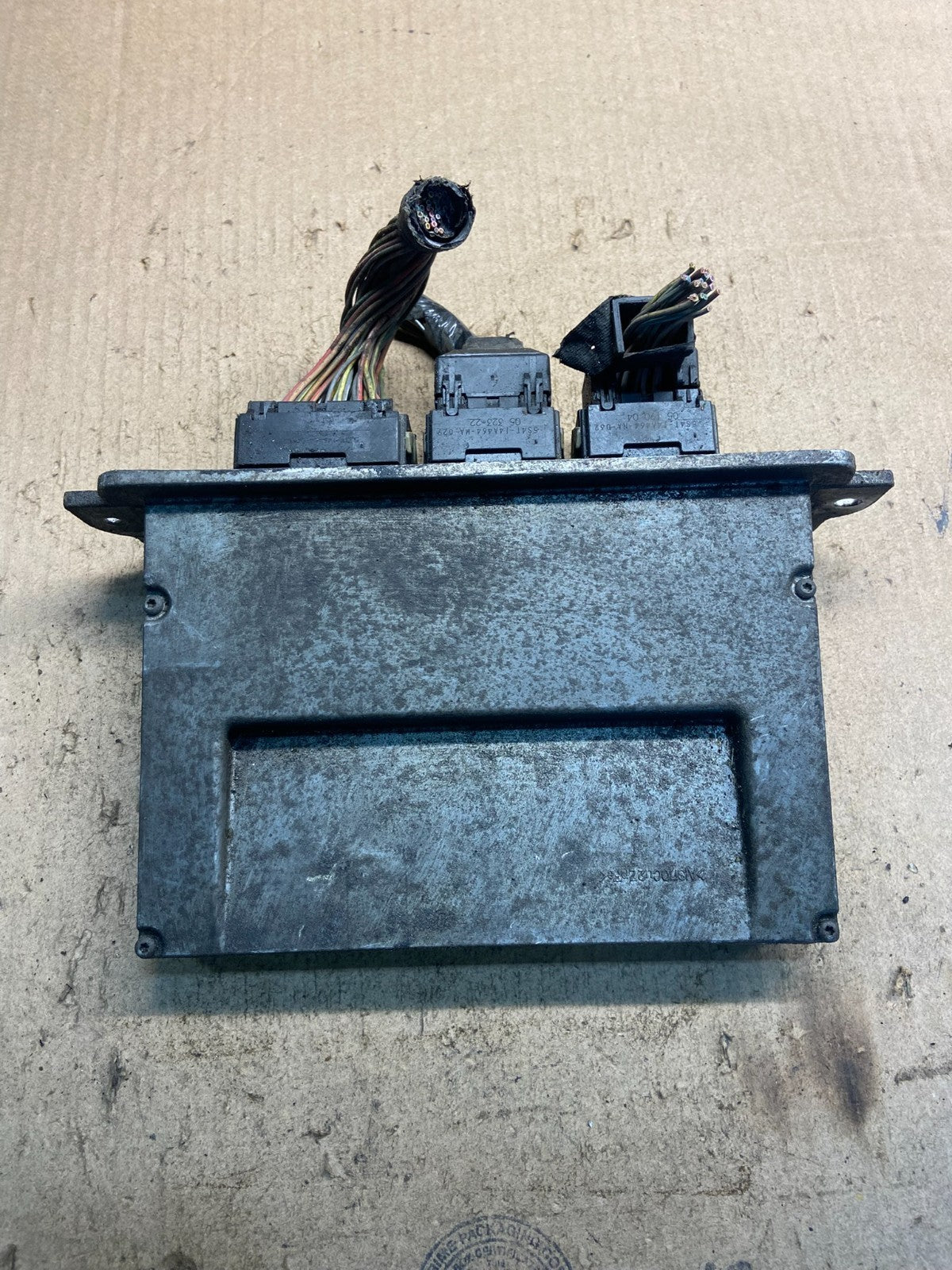 2006 Ford E350 Engine Control Module Computer ECM 6C2A-12A650-ACA z8880 DG0
