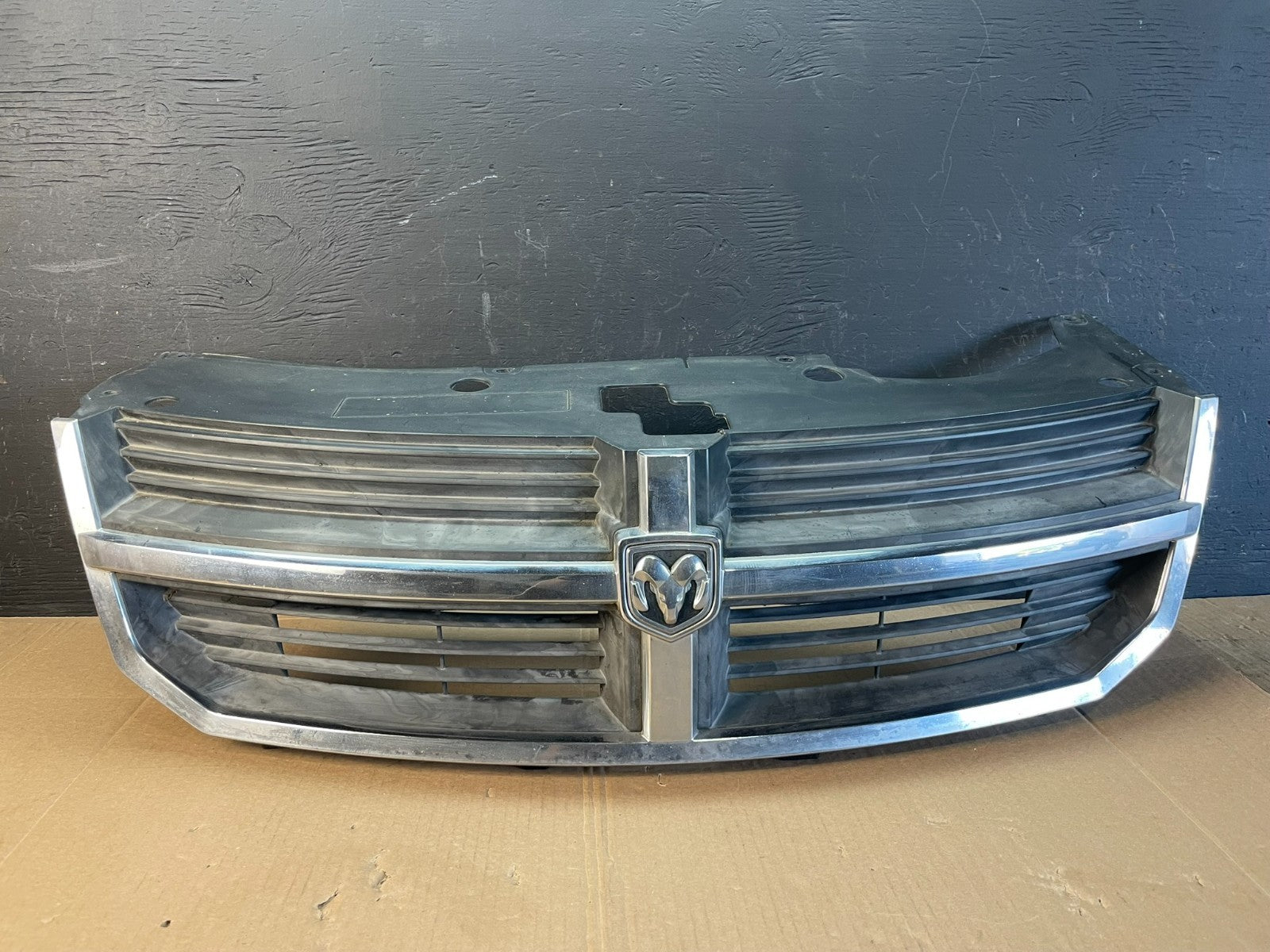 2008 2009 2010 Dodge Avenger Front Upper Chrome Grill Grille ac2216 DG0