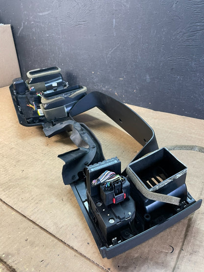 2002-2005 Dodge Ram Speedometer Radio Climate Control Air Vent Bezel AC5237 DG5