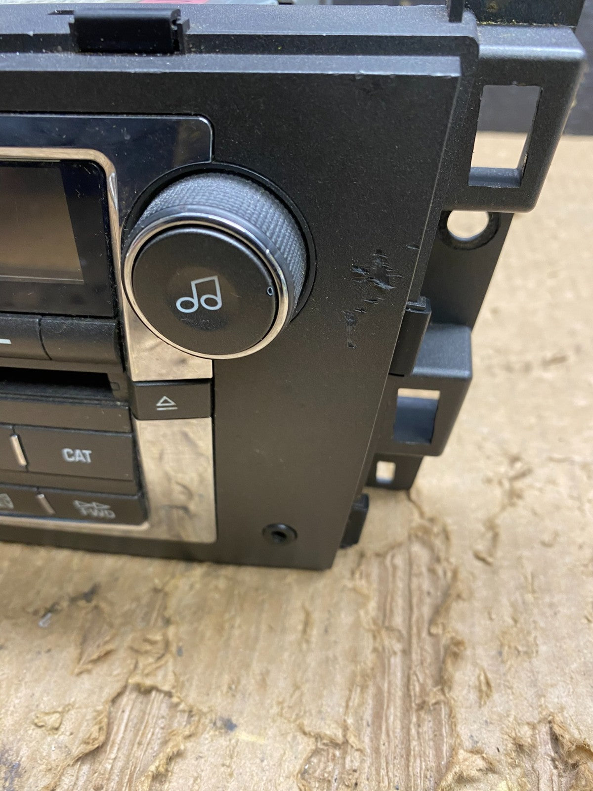2006 to 2009 Cadillac DTS SRX Stereo Radio 6Cd Mp3 Player Z9829 DG1